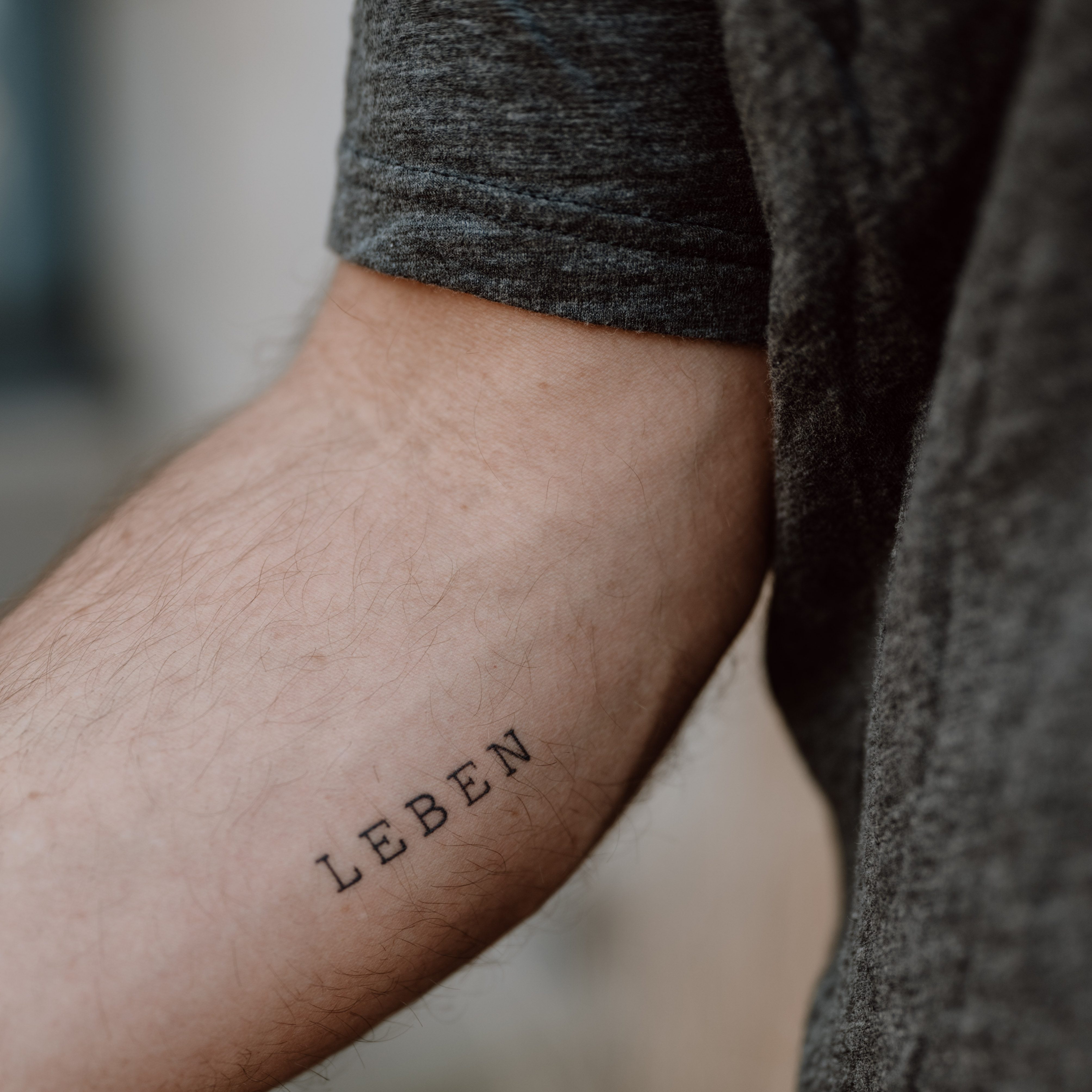 soyoma-yoga-rechter-unterarm-von-dennis-mit-tatoo-leben